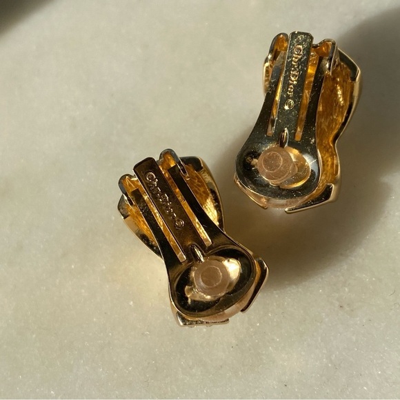 VINTAGE gold plated Christian Dior clip on earrings - Picture 8 of 16